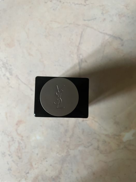 Yves Saint Laurent Y apa de parfum