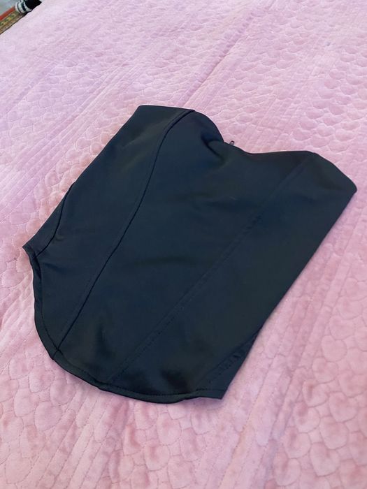 Корсет черного цвета