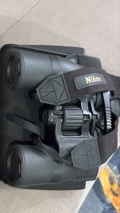 Продам биноколь NikonА 211