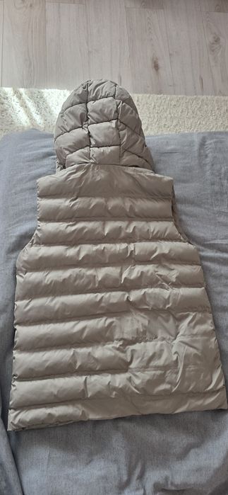 Vand 2 veste fete, Zara, 8 -9 ani