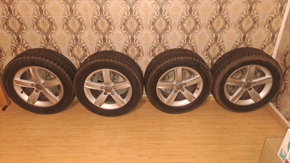 Vând jante ALIAJ 225/55R16 de Audi