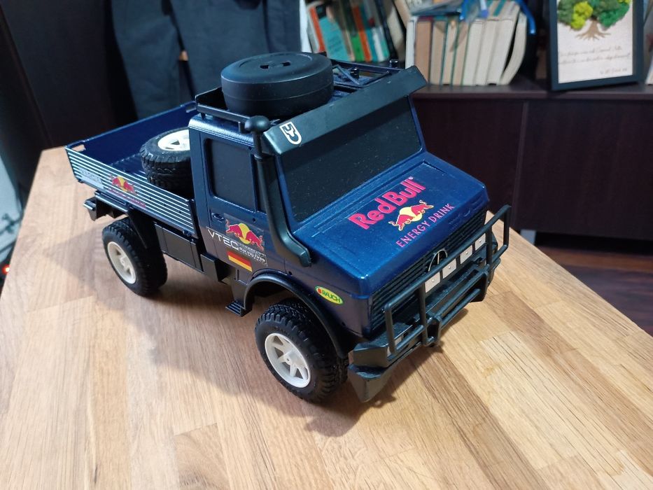 Macheta Nikko Unimog si Toyota Hilux