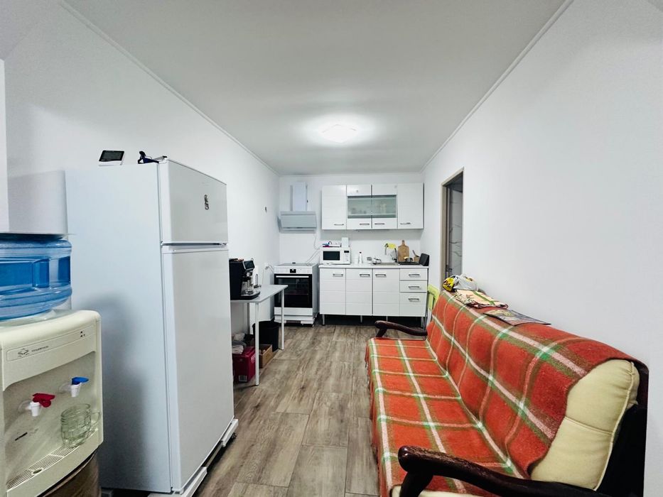 Casa noua la curte,mobilata,pod,beton elicopterizat