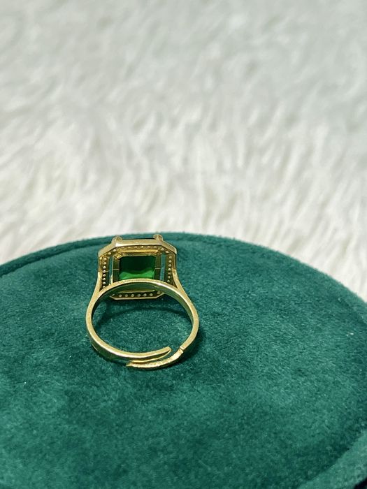 Inel argint cu piatra verde