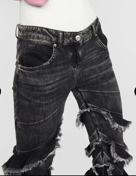 Нови дънки на Blumarine