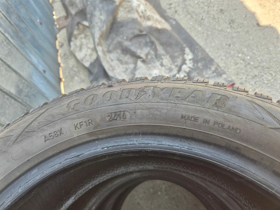 4 Anvelope M+S - 185/55/15 82T - GoodYear UltraGRIP 9 - CA NOI - DOT 2014 !