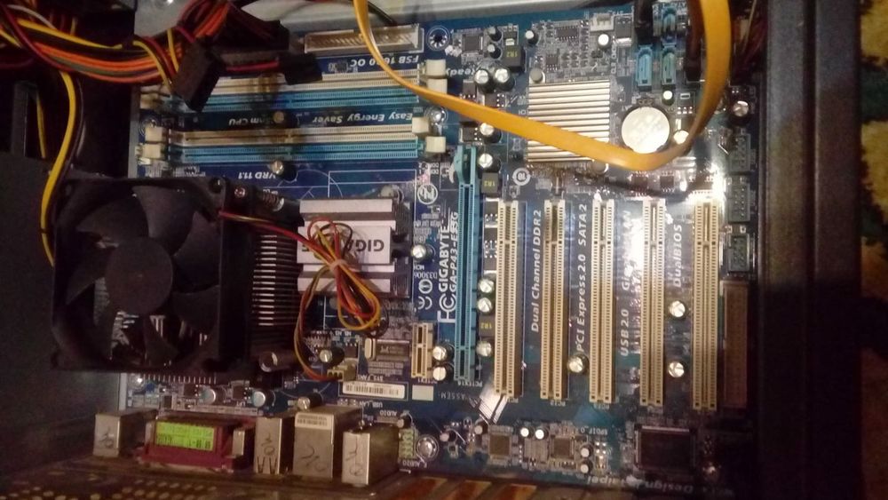 Продам Комп домашний