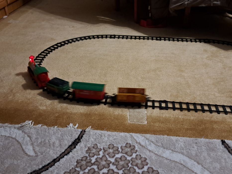 Trenuleț cu sina, funcționare perfecta, pe baterii