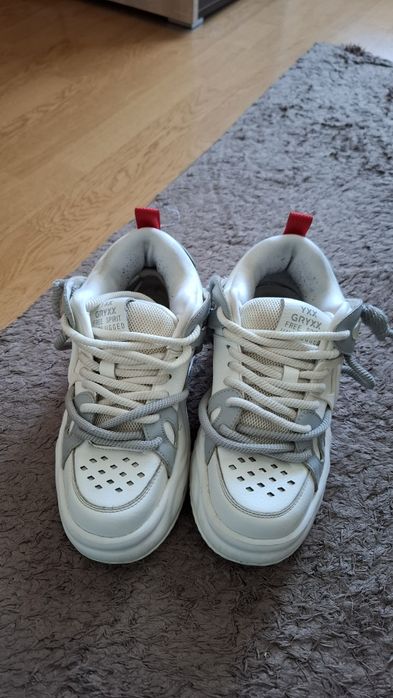 Adidasi gryxx 42