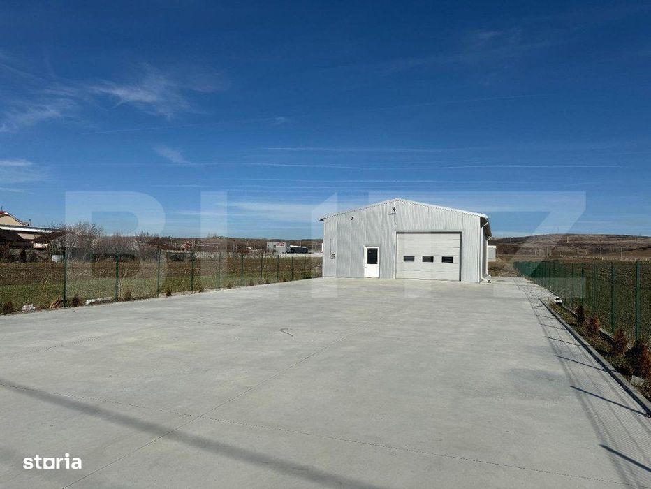 Hala 194 mp utili, platforma betonata 770 mp si teren total de 1.500 m