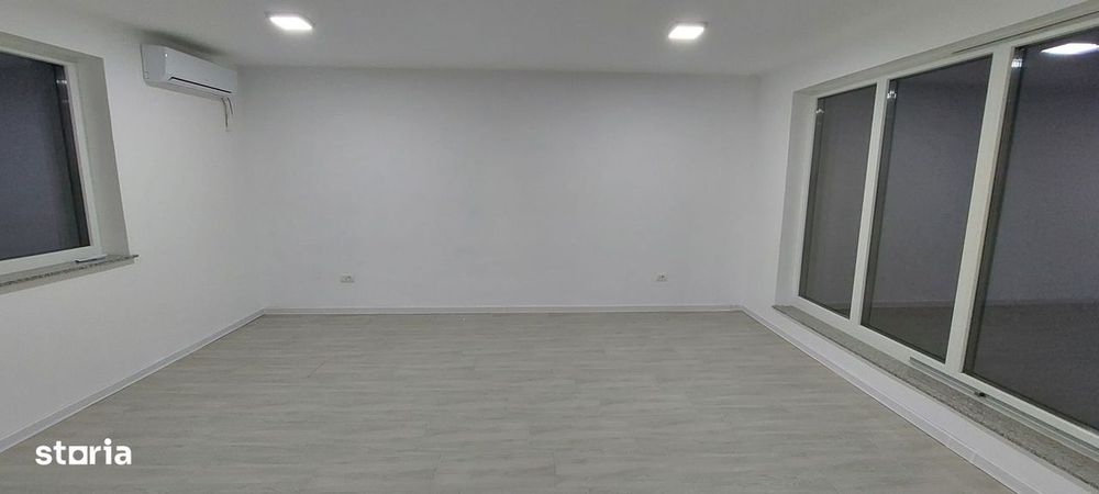 Cladire P+2 (duplex), Otopeni, potrivită pentru activitate comerciala