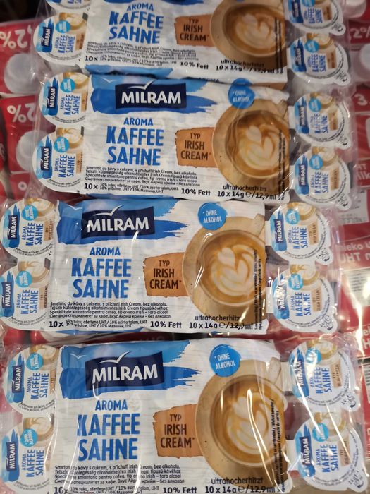 Кафе на зърна Лаваца Lavazza Crema e aroma 1кг крема арома 1кг