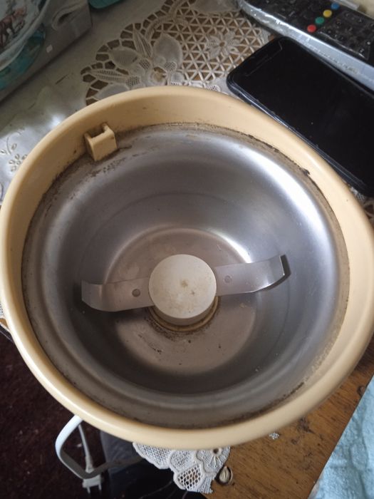 Кофе майдаланиз ишлайди Кам ишлатилган