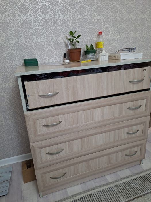 Комод б/у в хорошем состоянии
