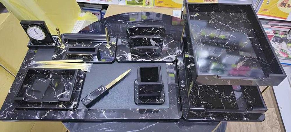 Настольный набор черный мирамир 9шт предмет