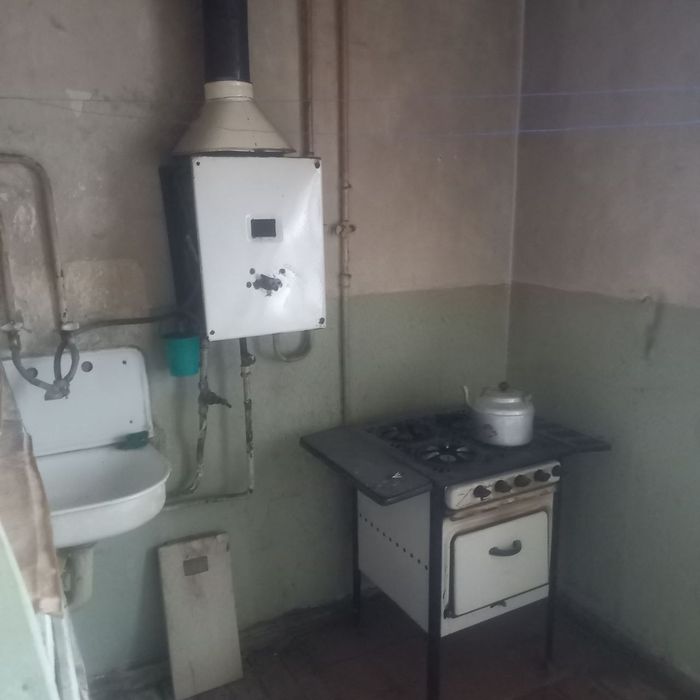 Срочно продаётся 2 комнатная квартира Троицк 39000$