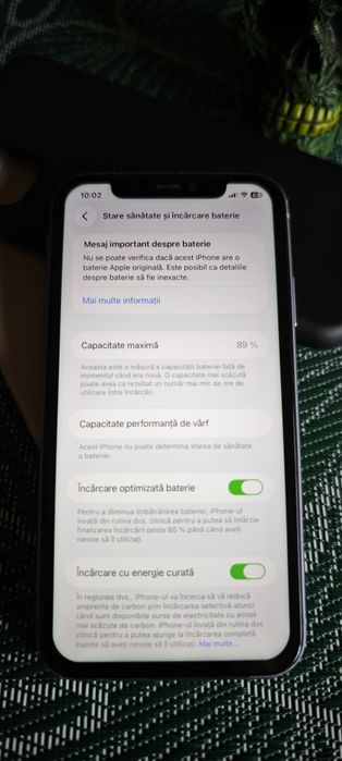 Vând iPhone 11, 64 GB,