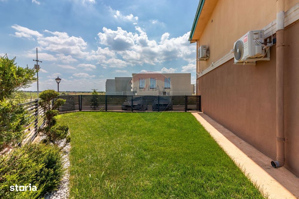 Casă / Vilă de vanzare cu 4 camere, Cosmopolis, premium