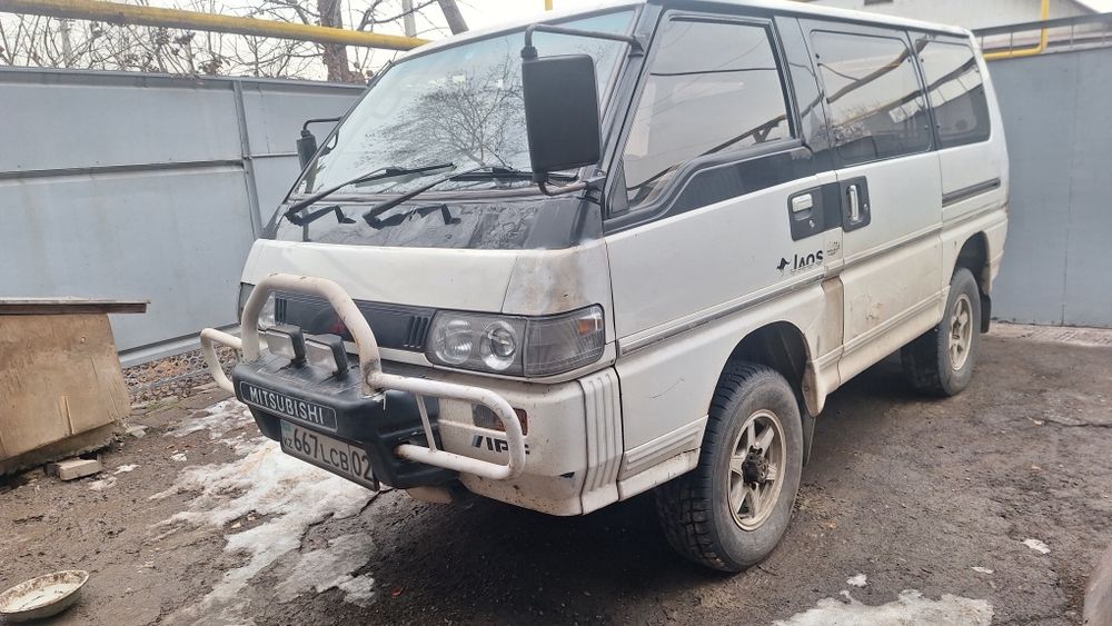 Продам Митсубиши Делика