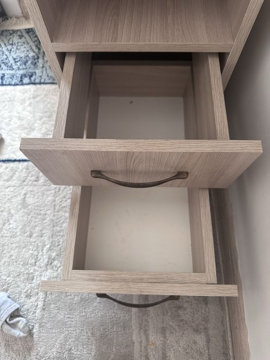 маникюрный стол