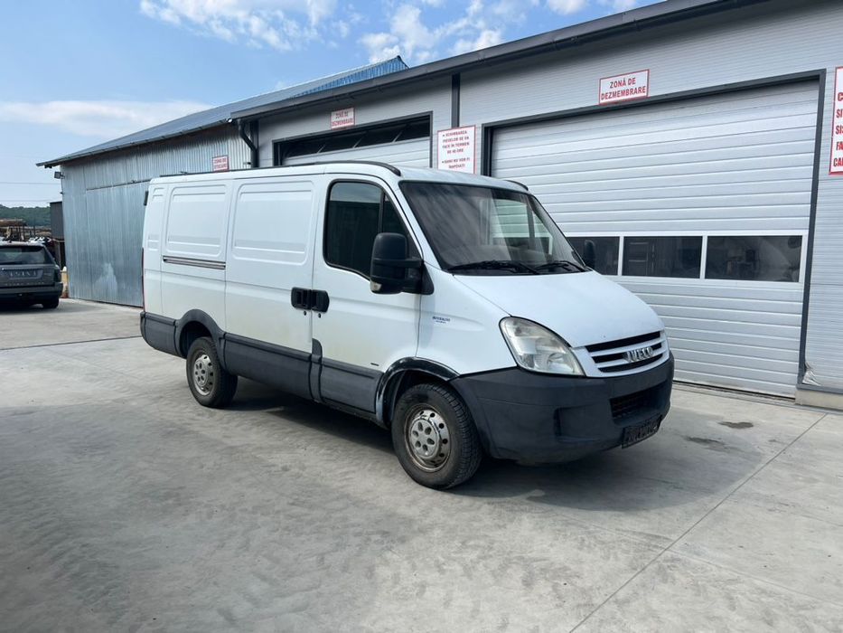 DEZMEMBREZ Piese Auto IVECO Daily Motor 2.3 Diesel Euro 4 Cutie de viteze Manuala 5 + 1 Trepte Punte Cardan Volan Stanga Plansa de Bord USA culisanta Spate