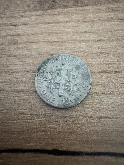 One  dime монета америка