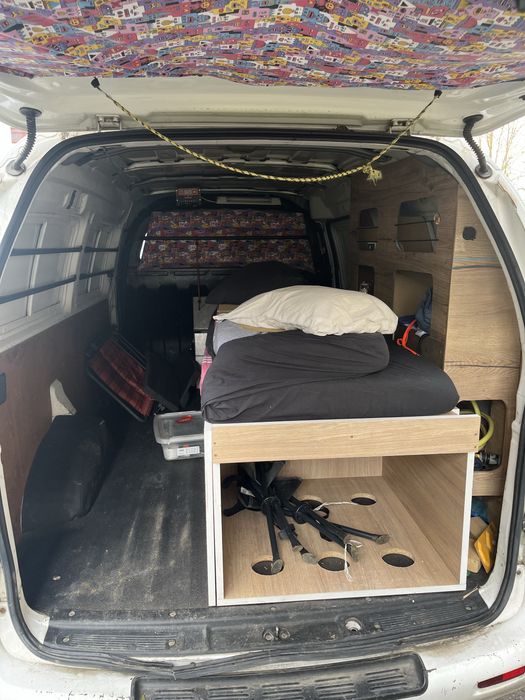 Hyundai H1 autoutilitara