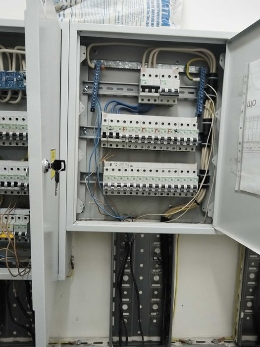 Щиты распределительные в сборе