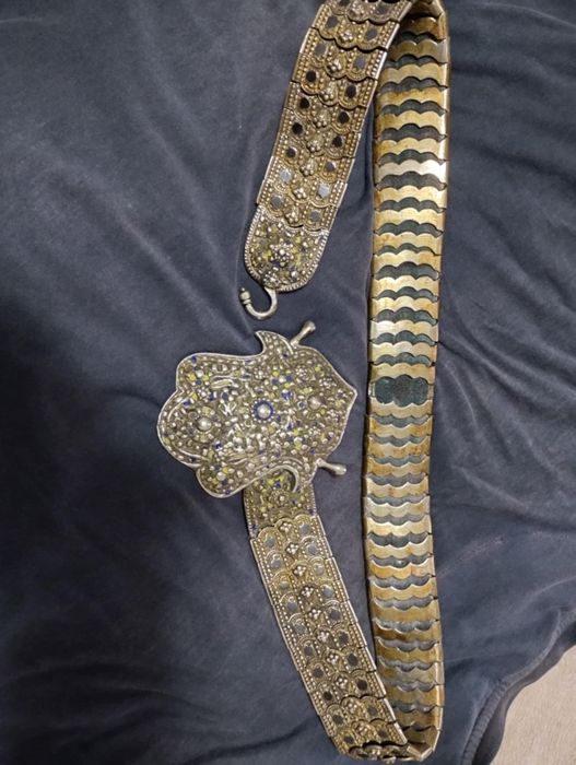 ЕТНО Старинен сребърен колан с емайл