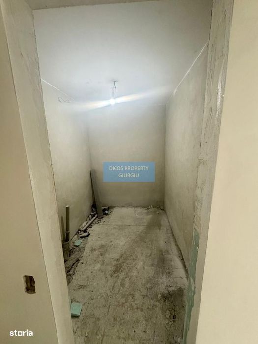 Apartament 4 camere de vânzare – Bd. București