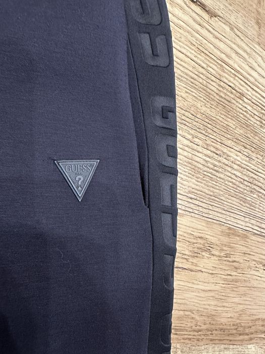 Guess черна долница