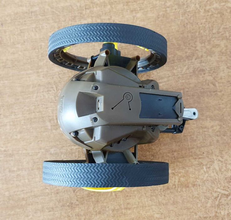 Робот (мини-дрон) Parrot MiniDrones Jumping Sumo  PF724005AC