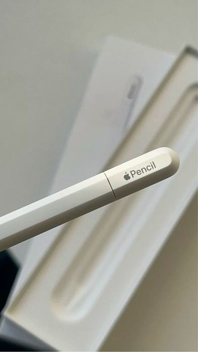 Срочно продам Apple Pencil UBC-S