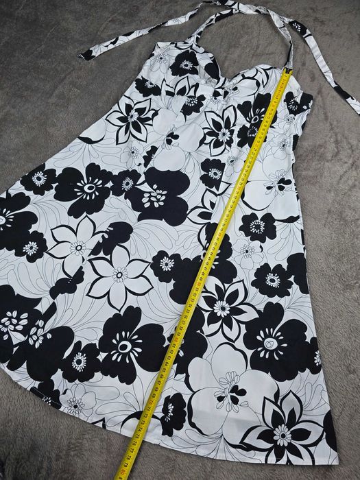 Rochie albă și neagră ORSAY - mărime 40