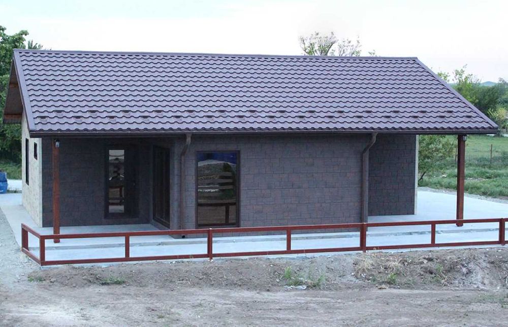 Casa Modulara, Garaje Auto si Containere stil birou din structura metalica si panou sandwich termoizolant