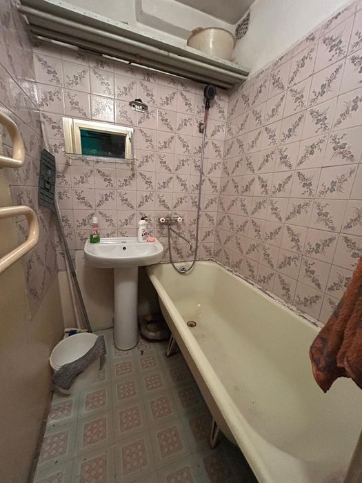 Продаётся 2- х по ул. Добролюбова