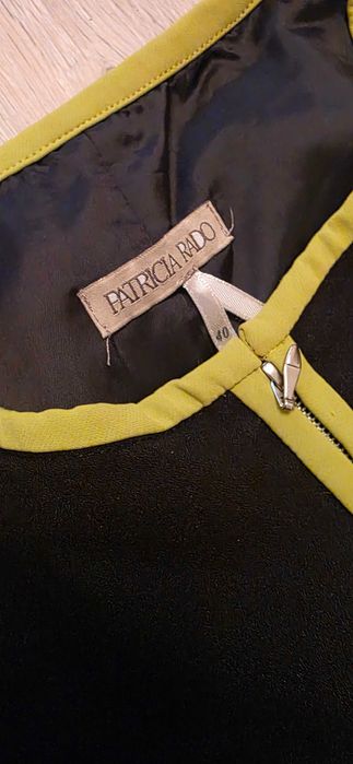 Елегантна черна рокля