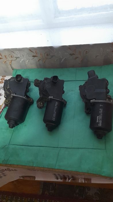 Продам   Автомобильные      дворник    маторчик      и     ремонт.
