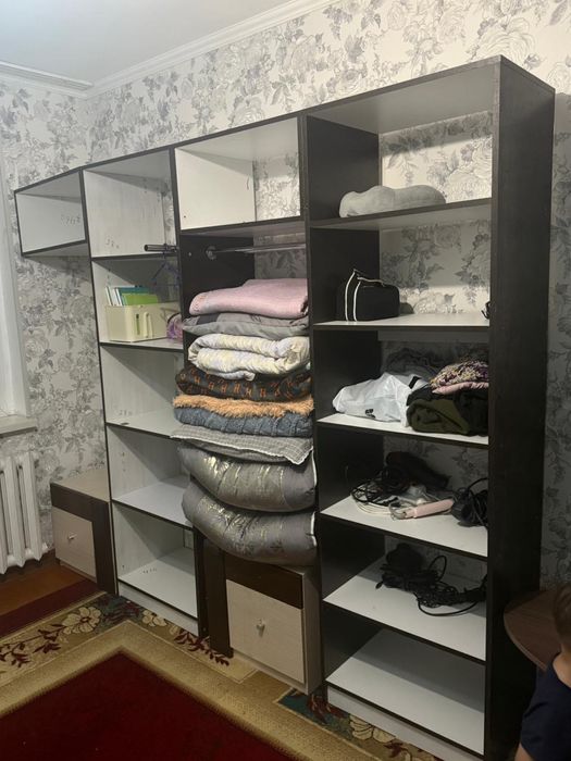 Полки для гардероба