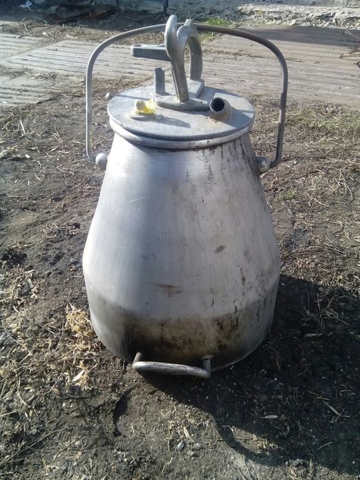 Продам алюминиевый бидон