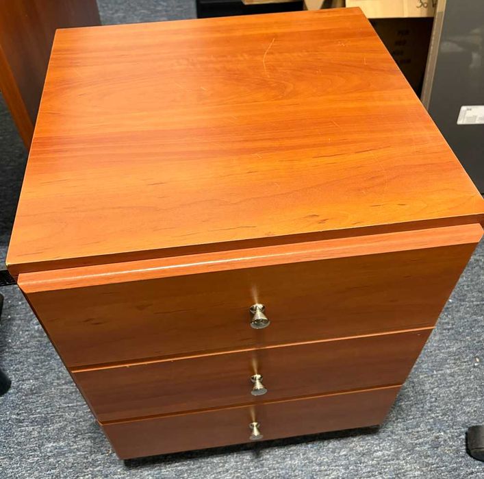 vand set birou lemn masiv stejar + comoda roti 3 sertare cu cheie