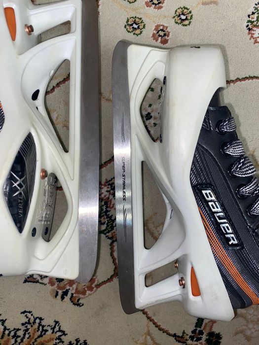 Bauer - хоккейные коньки