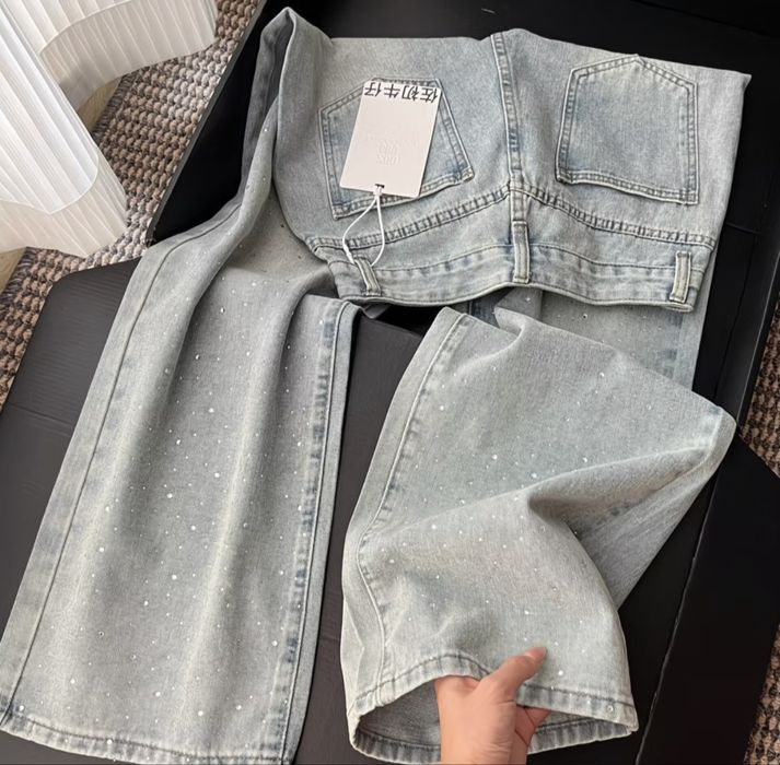 Продам джинсы, стразы