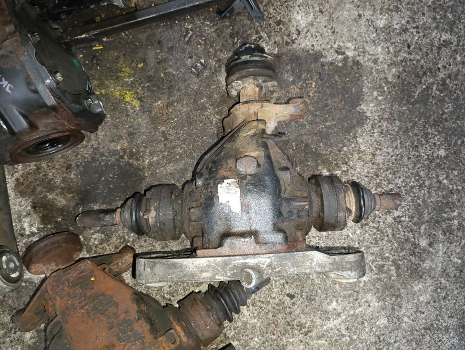 Редуктор заднего моста BMW E39 3,23