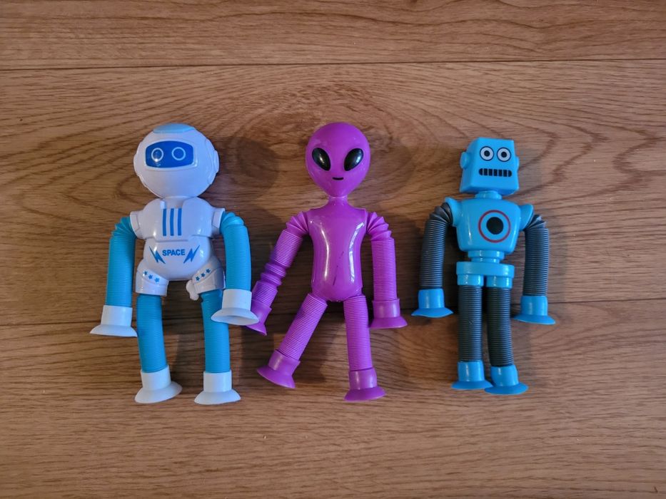 Игрушки Космонавт Робот Пришелец