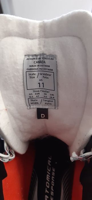 Продам коньки для хоккея