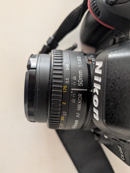 NIKON D610  продам