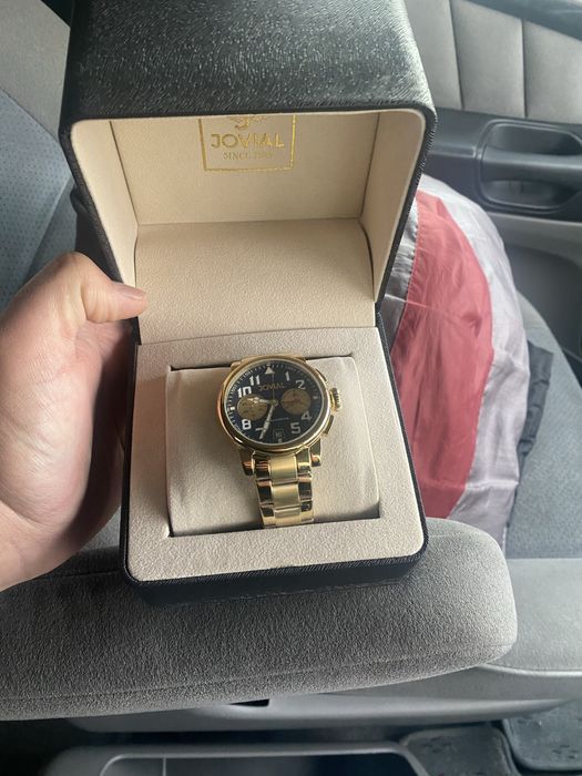 Часы наручные Jovial