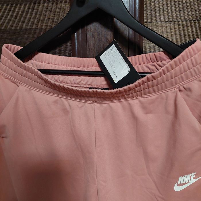 Долнище анцунг NIKE. Размер  L.