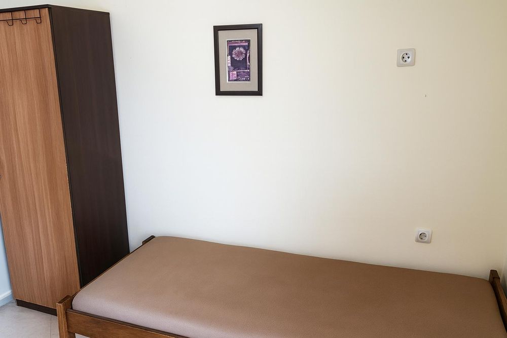 Дава се под наем Едностаен апартамент в Пловдив, Център - 18 кв.м за 228.99 € - Снимка #1